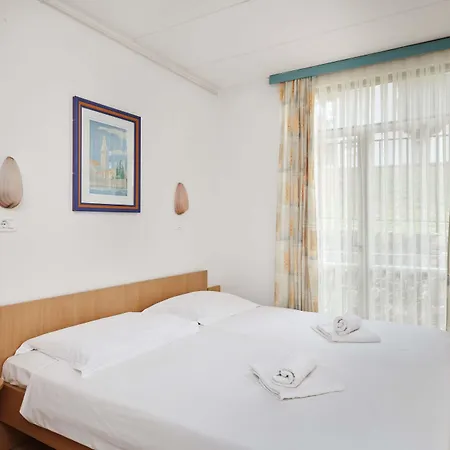 Apartments Astra Plava Laguna 2* Poreč