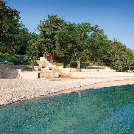 Apartments Astra Plava Laguna 2*