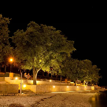 Astra Plava Laguna Hotell 2*